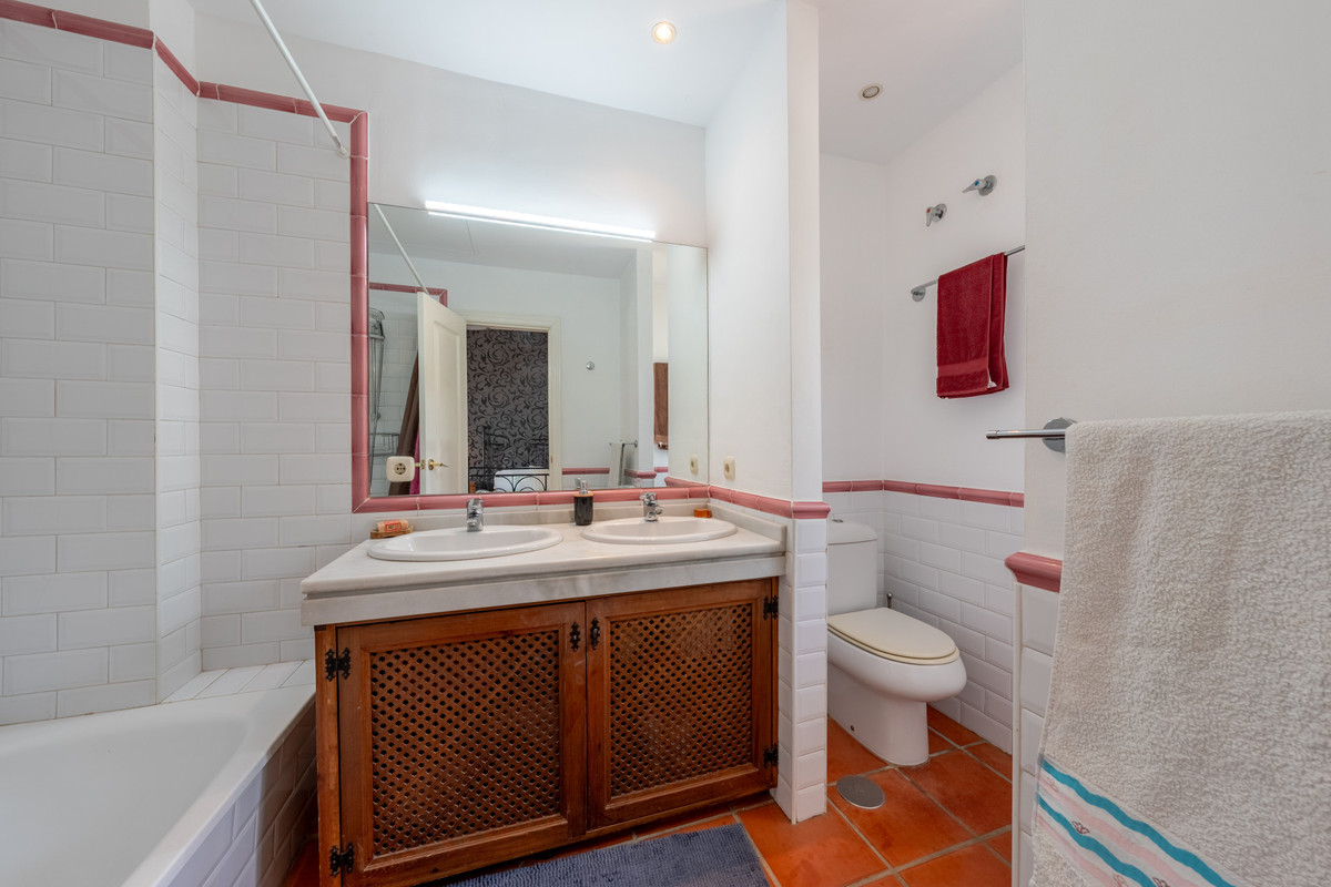 5 Bed Townhouse for sale in Sotogrande Alto Costa Del Sol, Cádiz, Spain