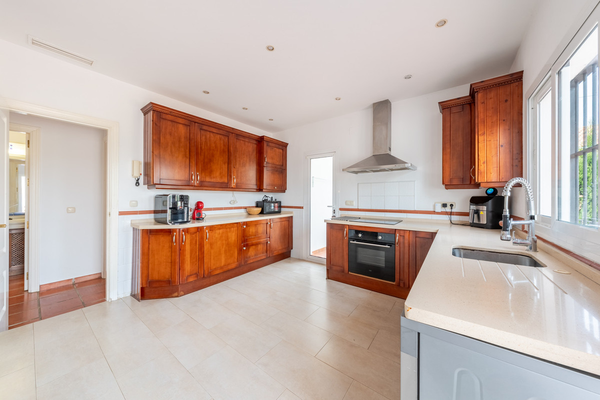 5 Bed Townhouse for sale in Sotogrande Alto Costa Del Sol, Cádiz, Spain