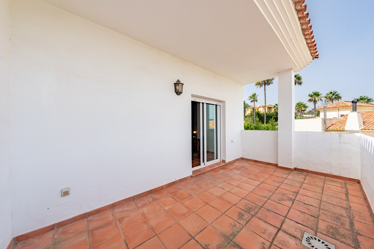 5 Bed Townhouse for sale in Sotogrande Alto Costa Del Sol, Cádiz, Spain