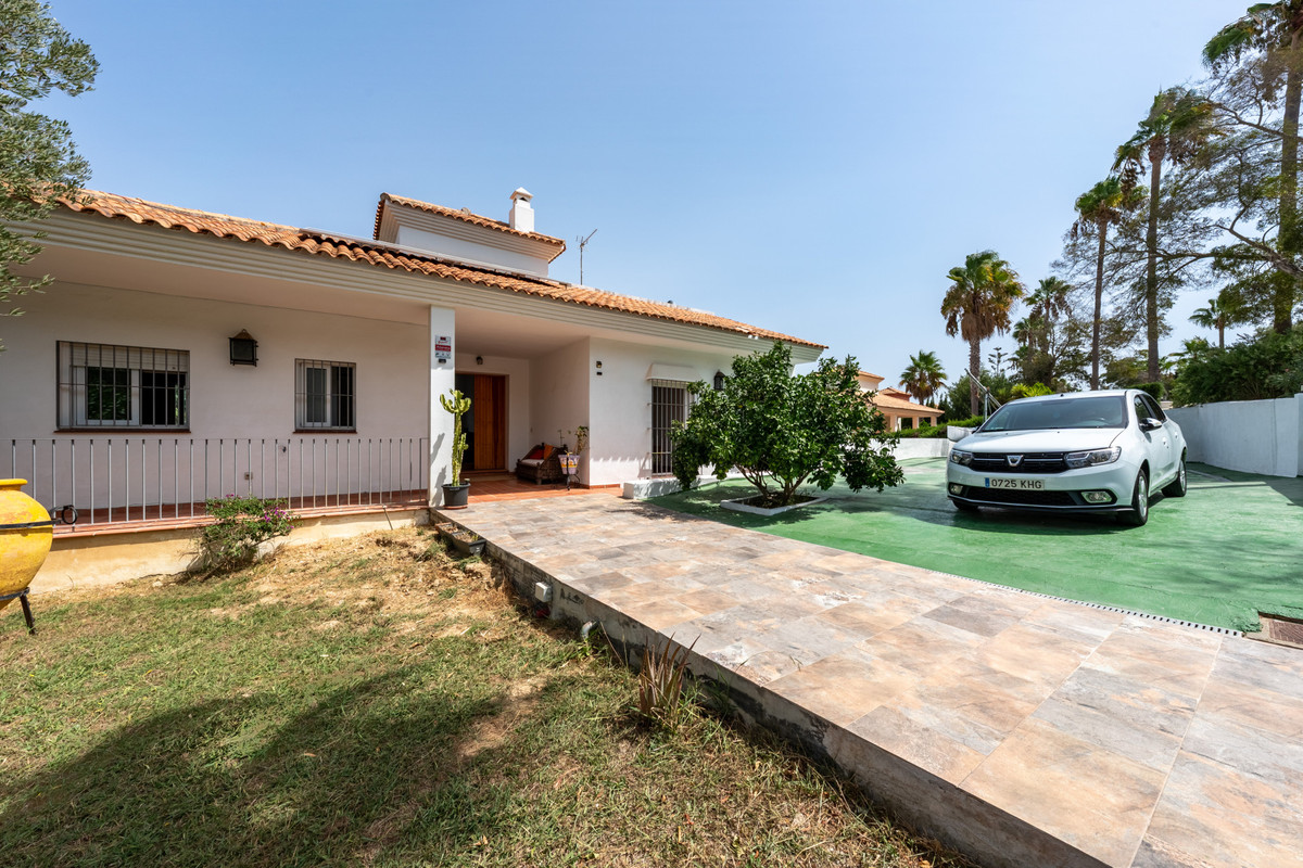 5 Bed Townhouse for sale in Sotogrande Alto Costa Del Sol, Cádiz, Spain