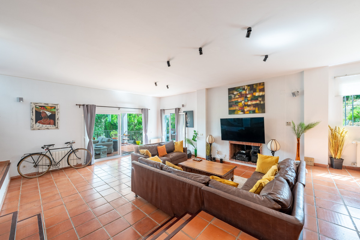 5 Bed Townhouse for sale in Sotogrande Alto Costa Del Sol, Cádiz, Spain