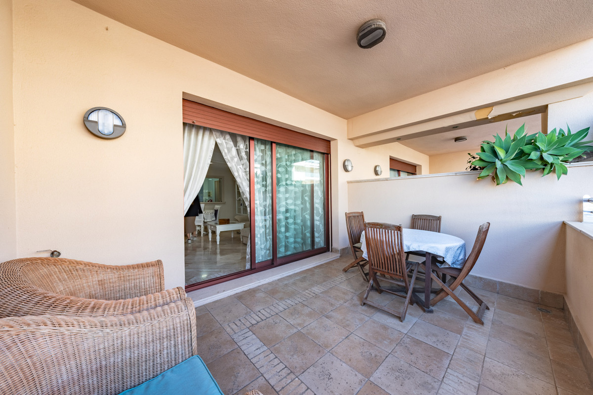 Se vende Apartamento Planta Media de 2 dormitorios en Costa Del Sol, Málaga, España