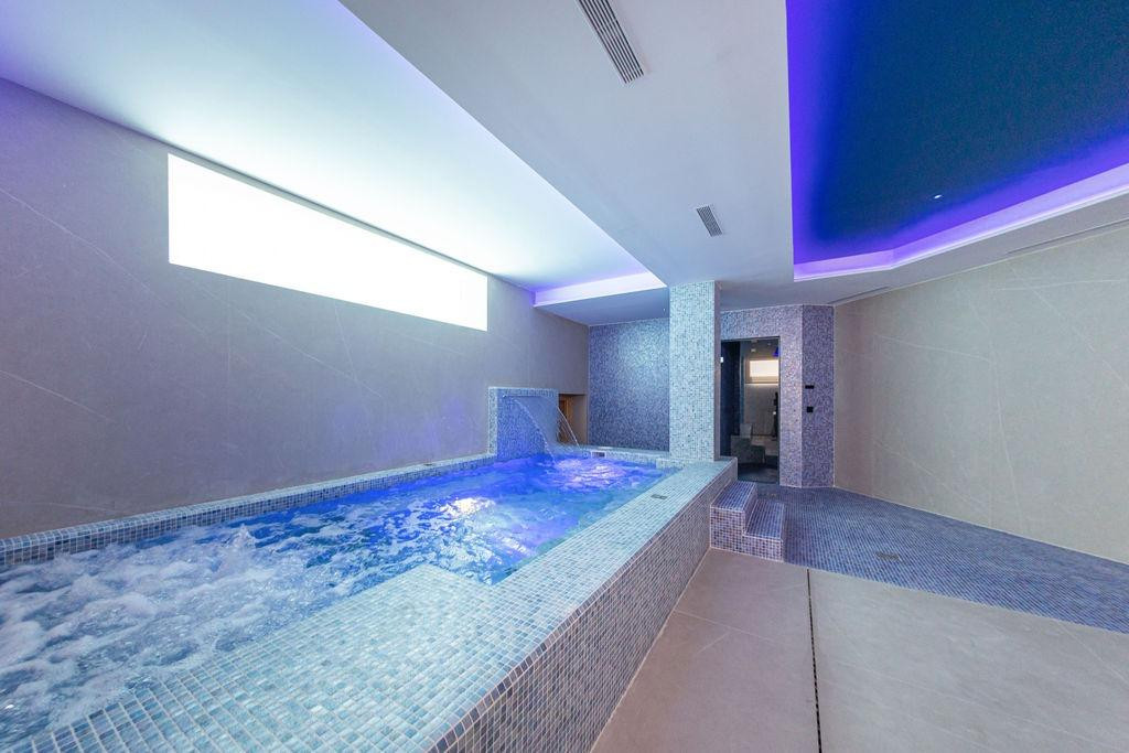 4 Bed Townhouse for sale in Benidorm Costa Blanca, Alicante, Spain