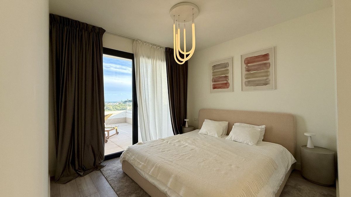 3 Bed Apartment for sale in Estepona Costa Del Sol, Málaga, Spain