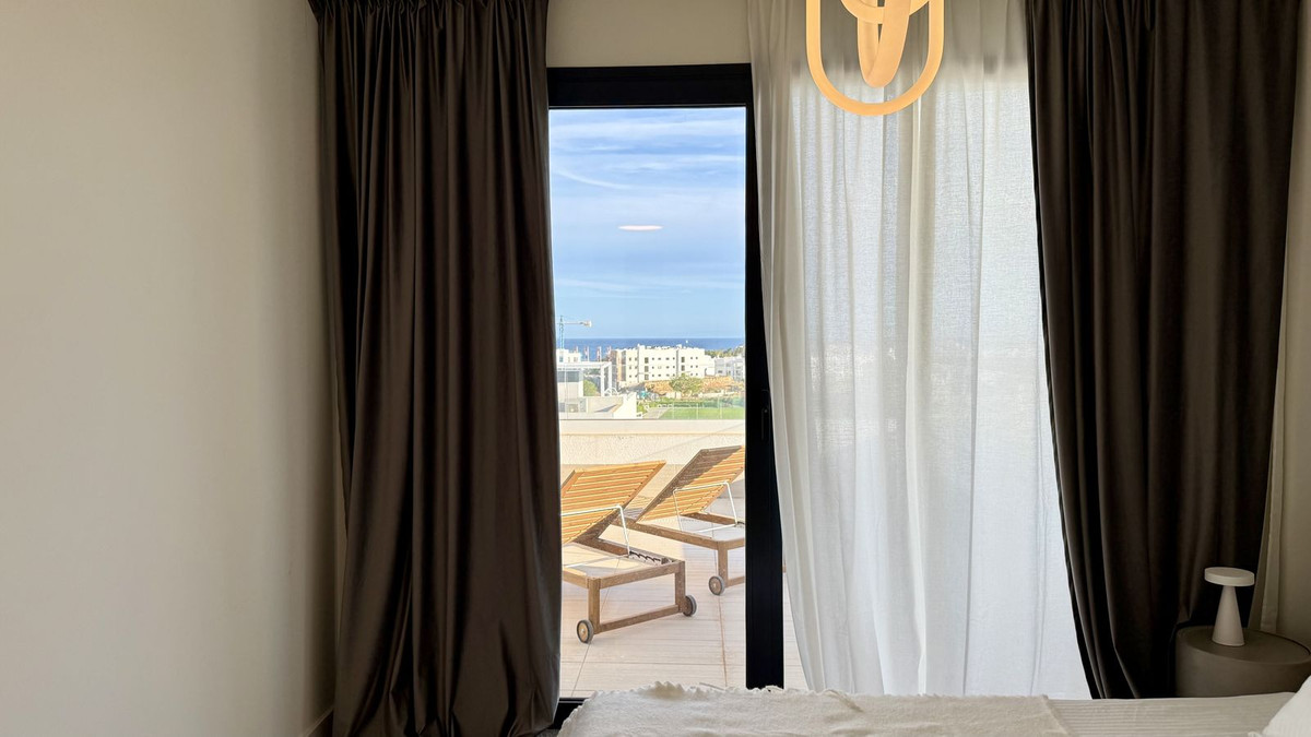 3 Bed Apartment for sale in Estepona Costa Del Sol, Málaga, Spain
