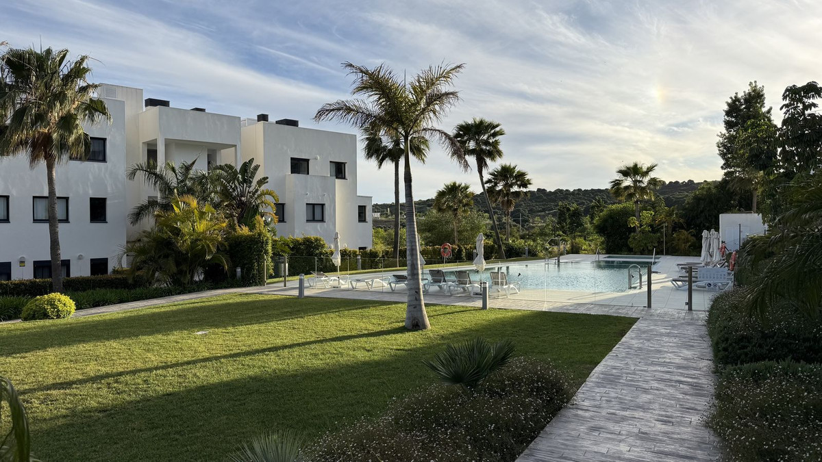 3 Bed Apartment for sale in Estepona Costa Del Sol, Málaga, Spain