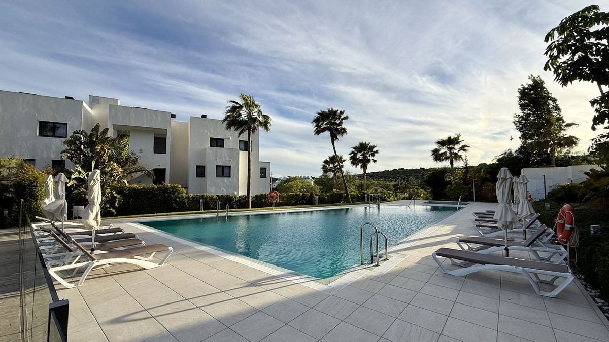 3 Bed Apartment for sale in Estepona Costa Del Sol, Málaga, Spain