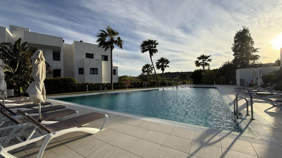3 Bed Apartment for sale in Estepona Costa Del Sol, Málaga, Spain
