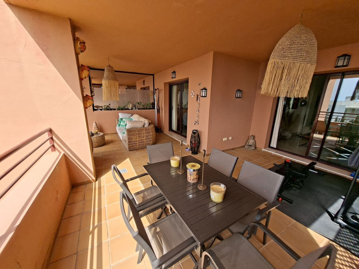 Se vende Apartamento Planta Media de 2 dormitorios en Costa Del Sol, Málaga, España
