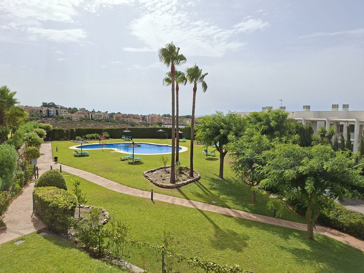 Se vende Apartamento Planta Media de 2 dormitorios en Costa Del Sol, Málaga, España