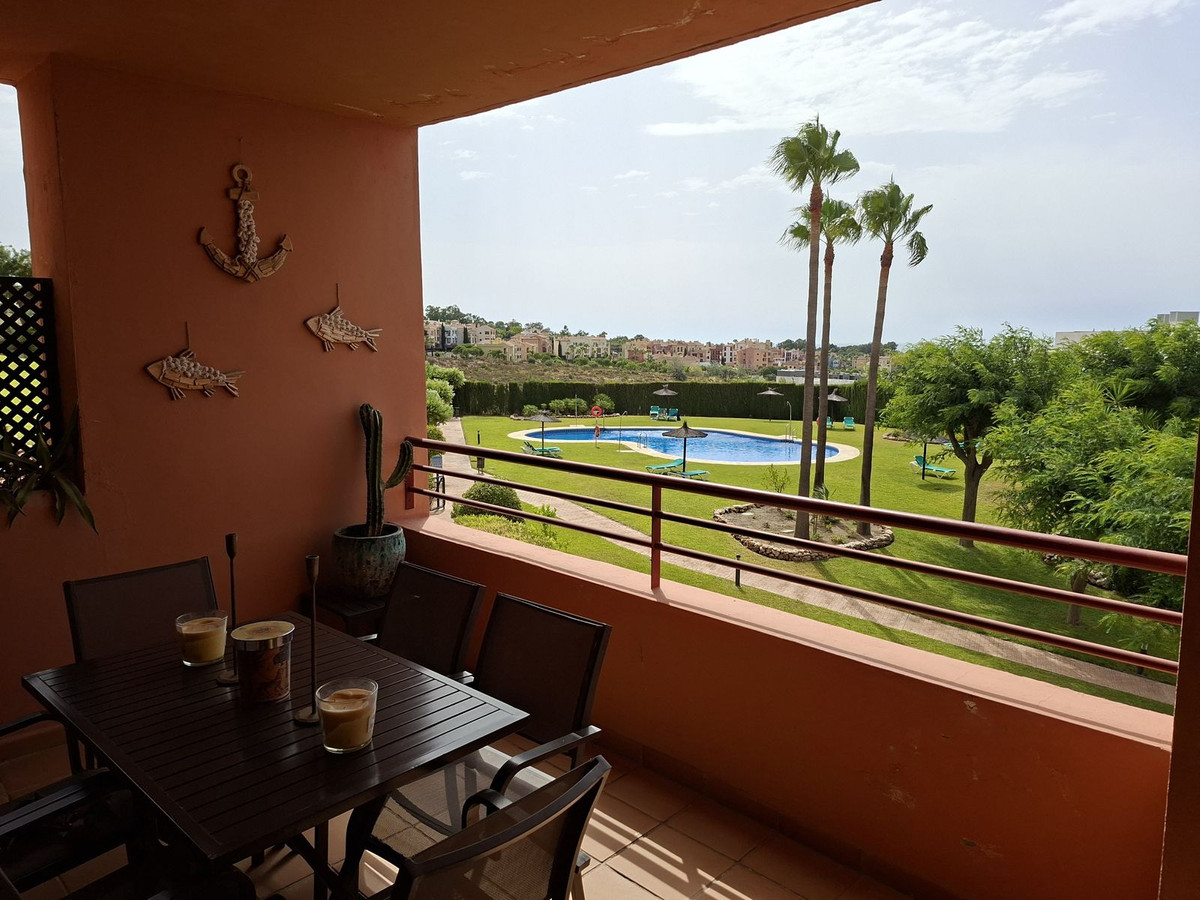 Se vende Apartamento Planta Media de 2 dormitorios en Costa Del Sol, Málaga, España