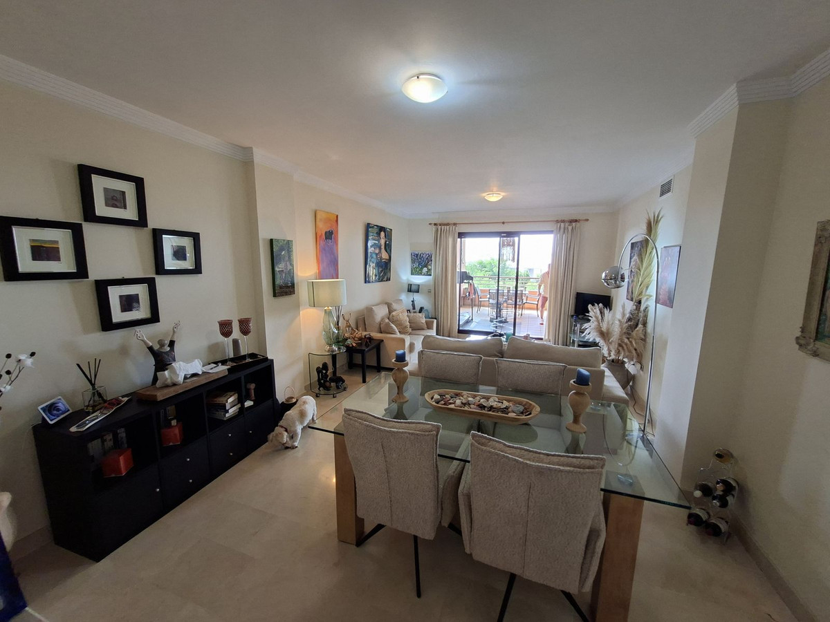 Se vende Apartamento Planta Media de 2 dormitorios en Costa Del Sol, Málaga, España