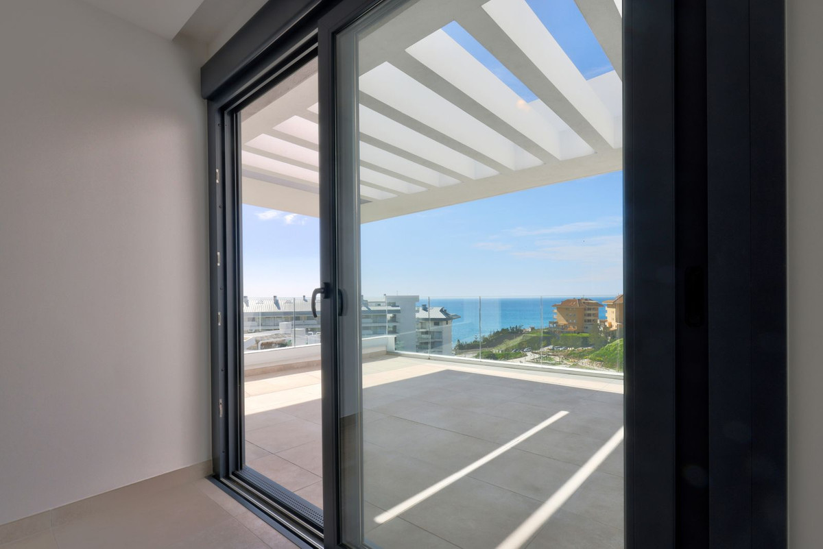 2 Bed Apartment for sale in Higueron Costa Del Sol, Málaga, Spain