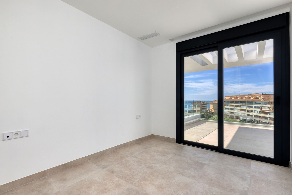 2 Bed Apartment for sale in Higueron Costa Del Sol, Málaga, Spain