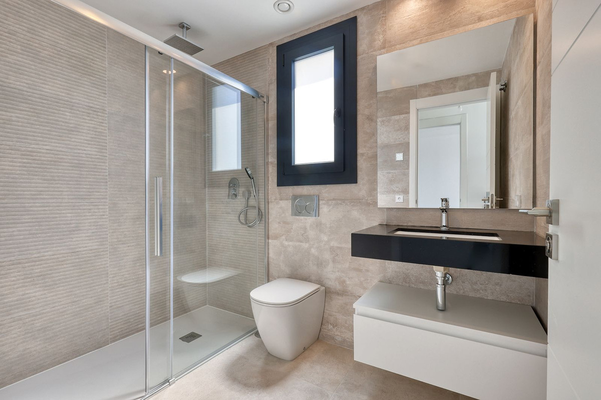2 Bed Apartment for sale in Higueron Costa Del Sol, Málaga, Spain