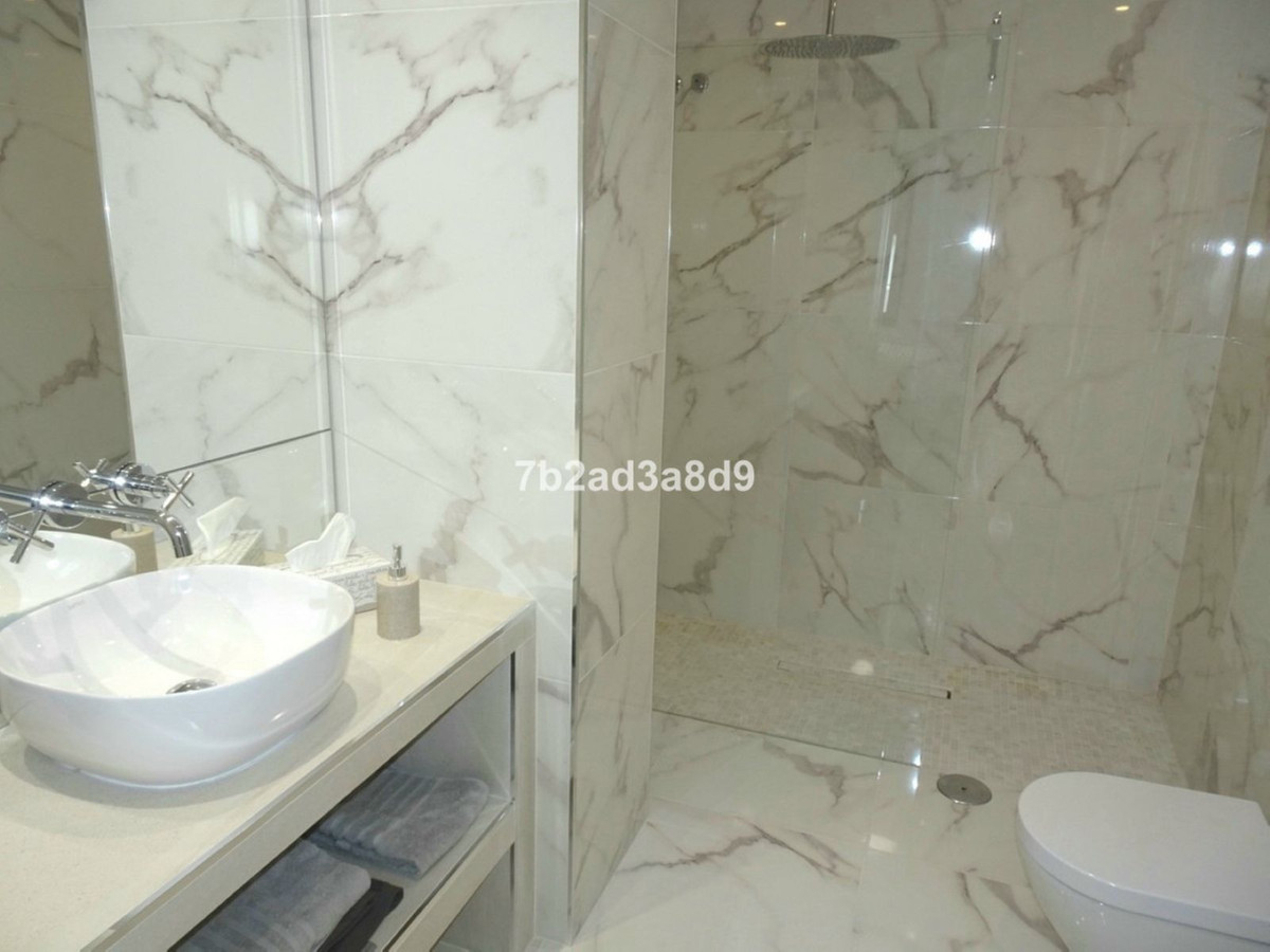 2 Bed Apartment for sale in Nueva Andalucía Costa Del Sol, Málaga, Spain