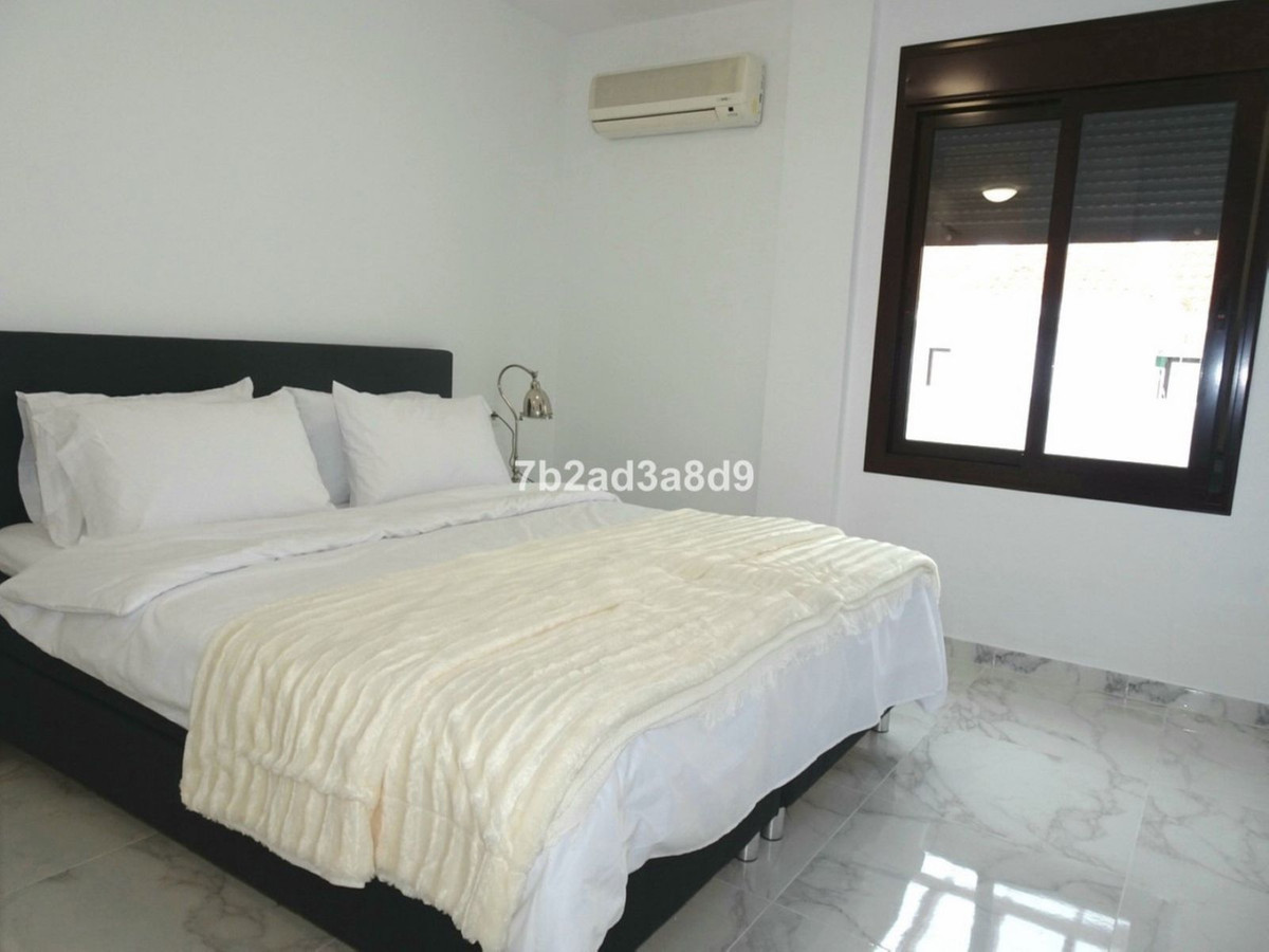 2 Bed Apartment for sale in Nueva Andalucía Costa Del Sol, Málaga, Spain