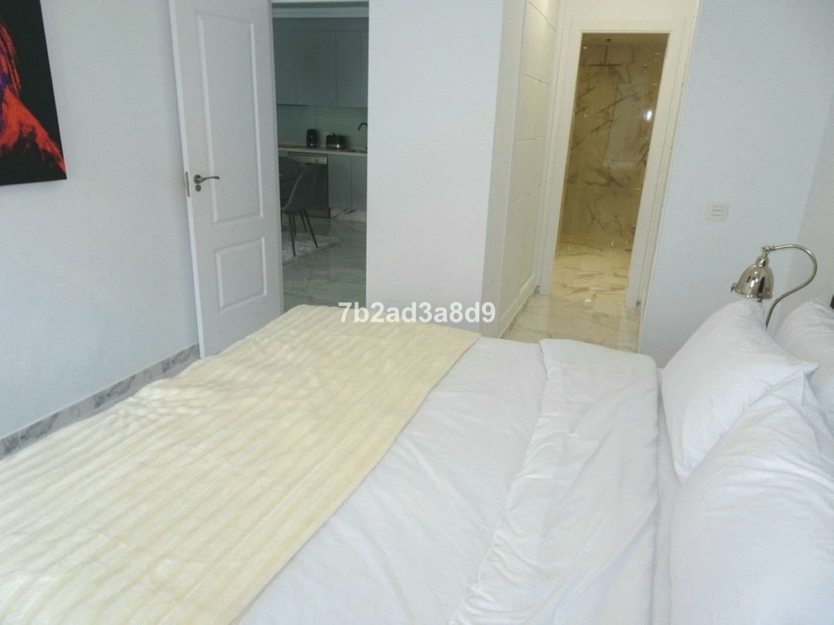 2 Bed Apartment for sale in Nueva Andalucía Costa Del Sol, Málaga, Spain
