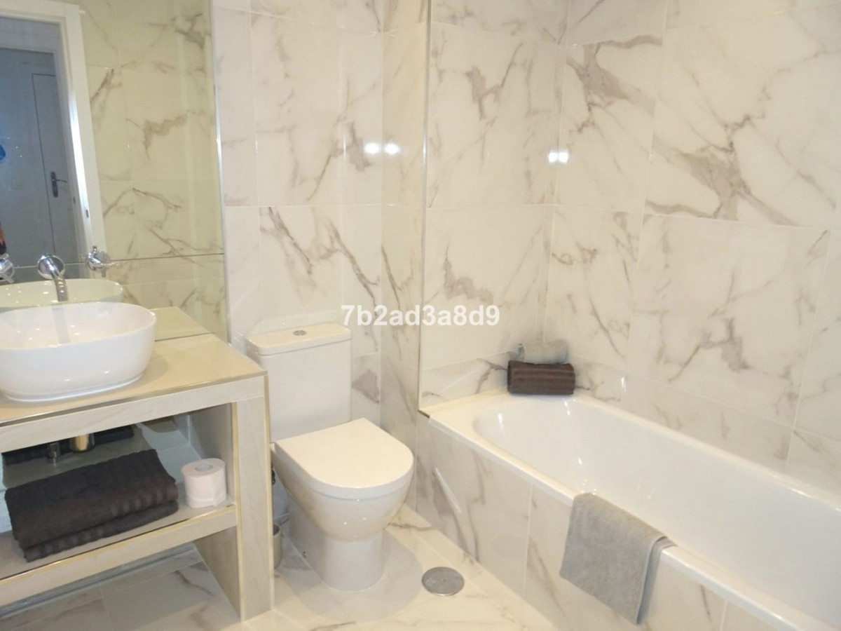 2 Bed Apartment for sale in Nueva Andalucía Costa Del Sol, Málaga, Spain