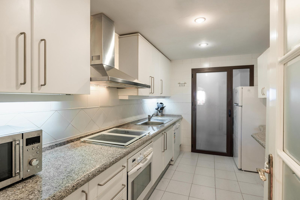 Se vende Apartamento Planta Baja de 3 dormitorios en Costa Del Sol, Málaga, España