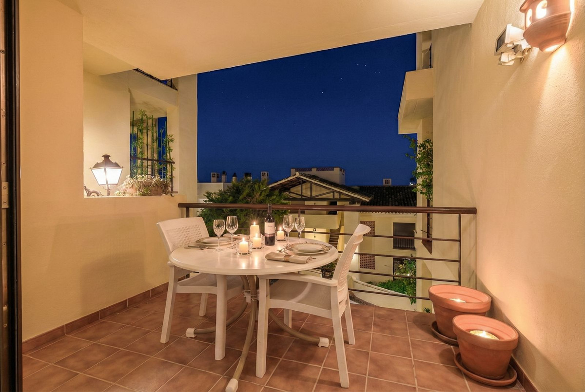 Se vende Apartamento Planta Baja de 3 dormitorios en Costa Del Sol, Málaga, España