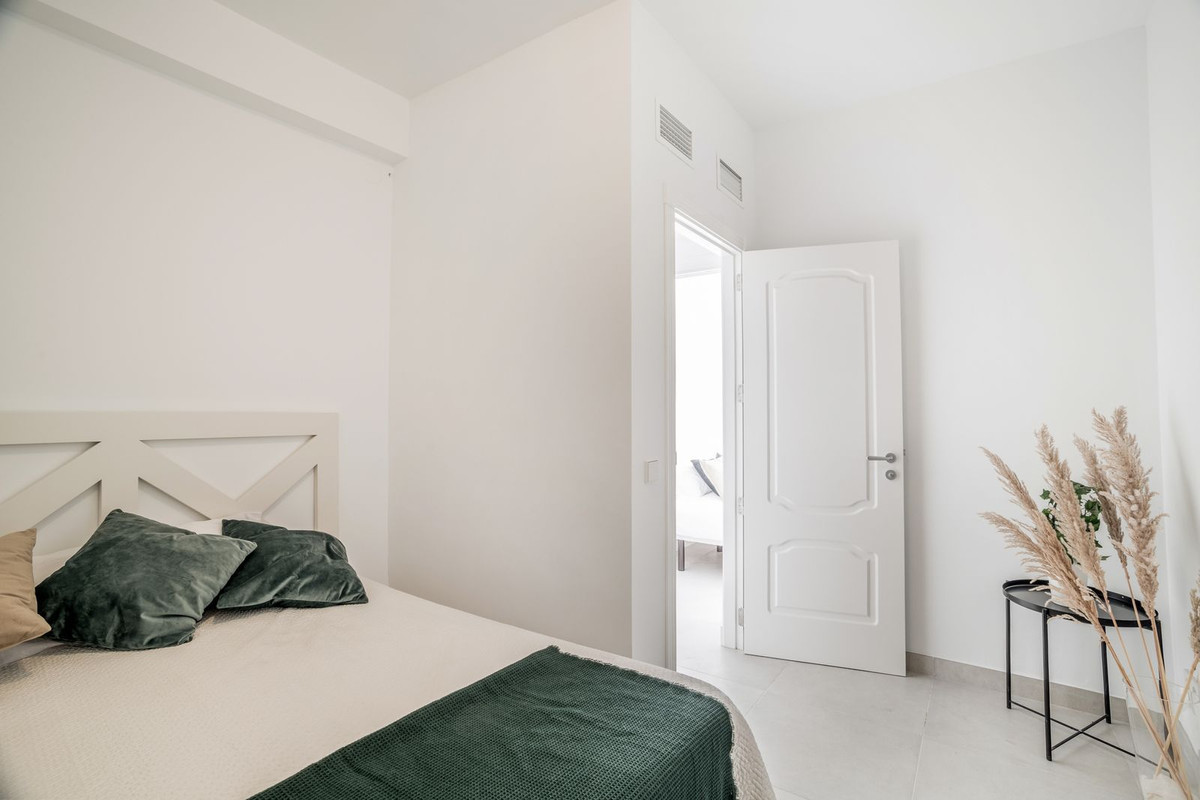 3 Bed Apartment for sale in Nueva Andalucía Costa Del Sol, Málaga, Spain