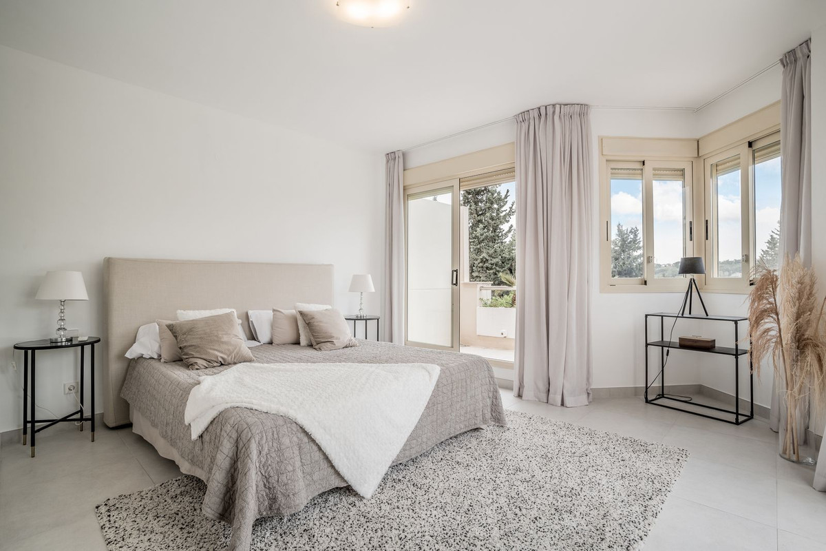 3 Bed Apartment for sale in Nueva Andalucía Costa Del Sol, Málaga, Spain