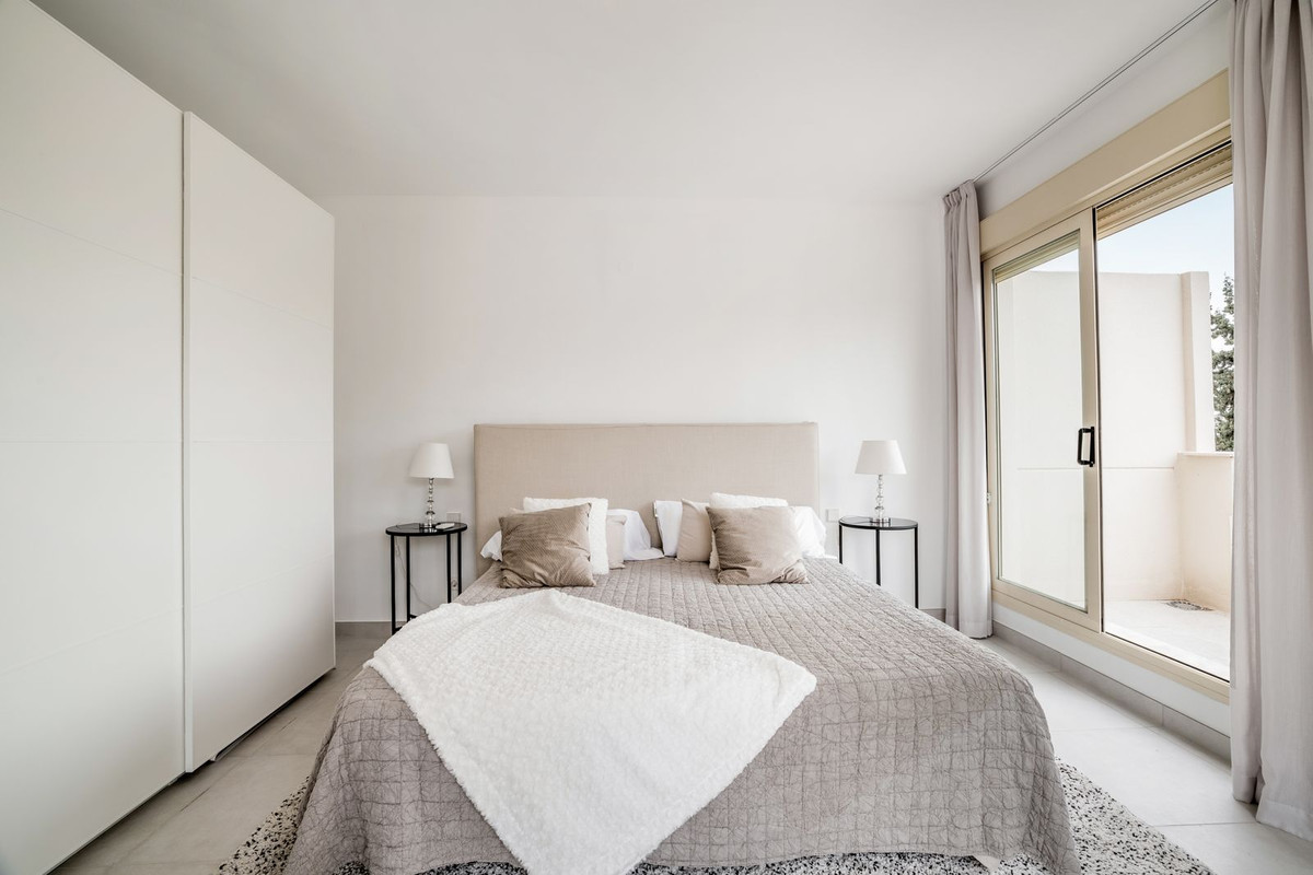 3 Bed Apartment for sale in Nueva Andalucía Costa Del Sol, Málaga, Spain