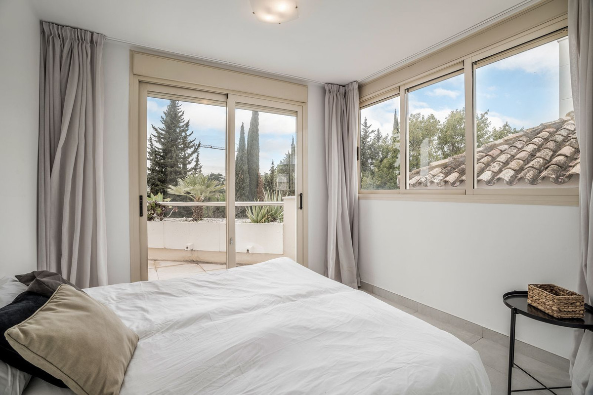 3 Bed Apartment for sale in Nueva Andalucía Costa Del Sol, Málaga, Spain