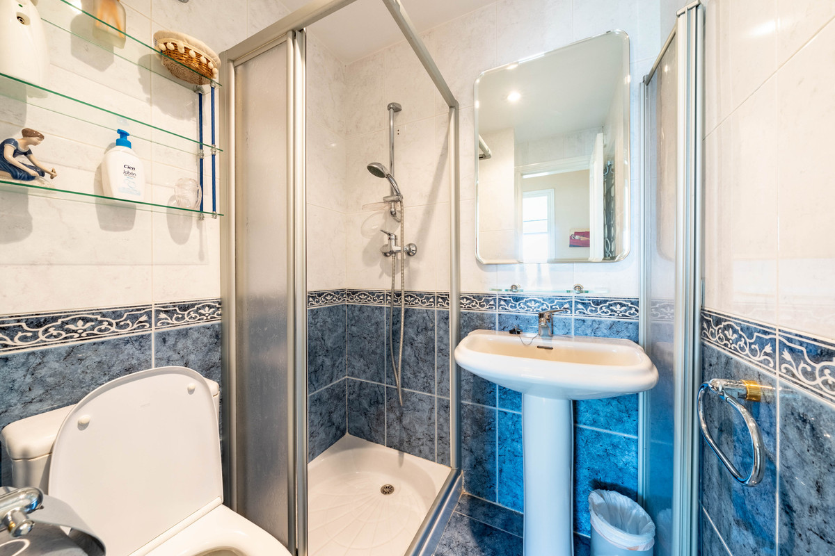 2 Bed Apartment for sale in Marbella Costa Del Sol, Málaga, Spain