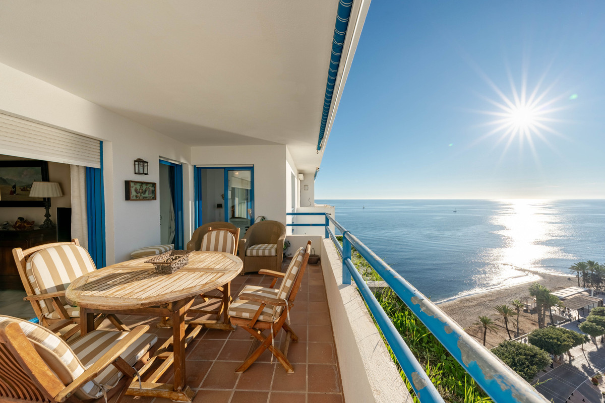 2 Bed Apartment for sale in Marbella Costa Del Sol, Málaga, Spain