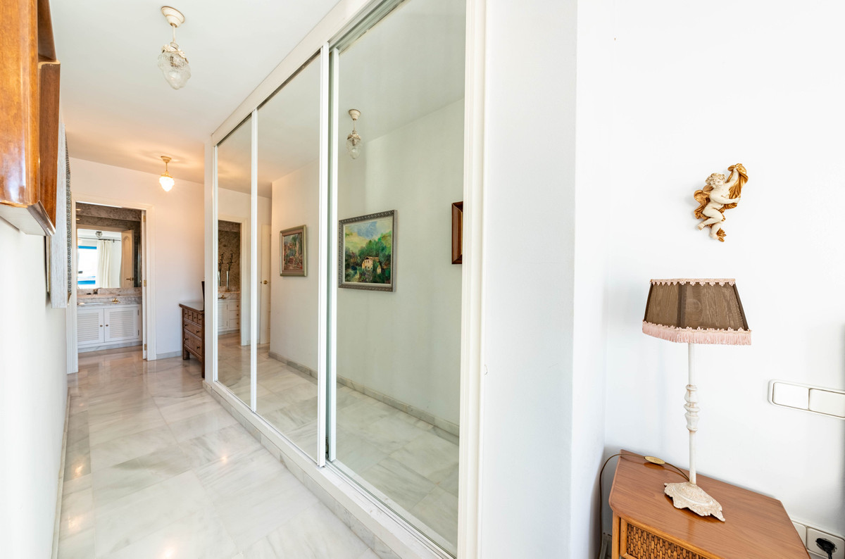 2 Bed Apartment for sale in Marbella Costa Del Sol, Málaga, Spain