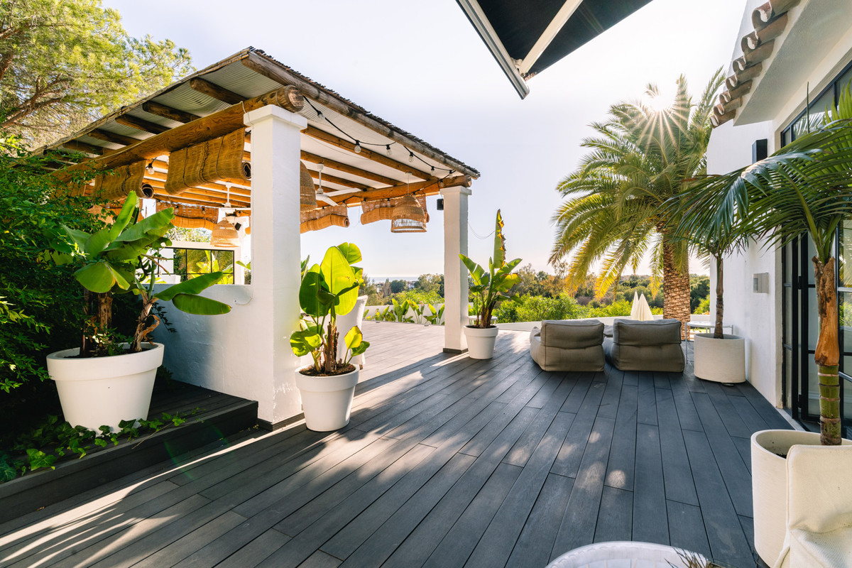 4 Bed Townhouse for sale in The Golden Mile Costa Del Sol, Málaga, Spain