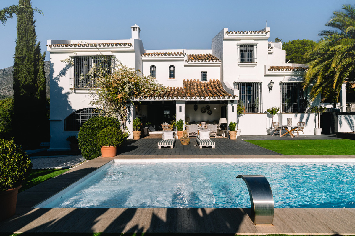 4 Bed Townhouse for sale in The Golden Mile Costa Del Sol, Málaga, Spain