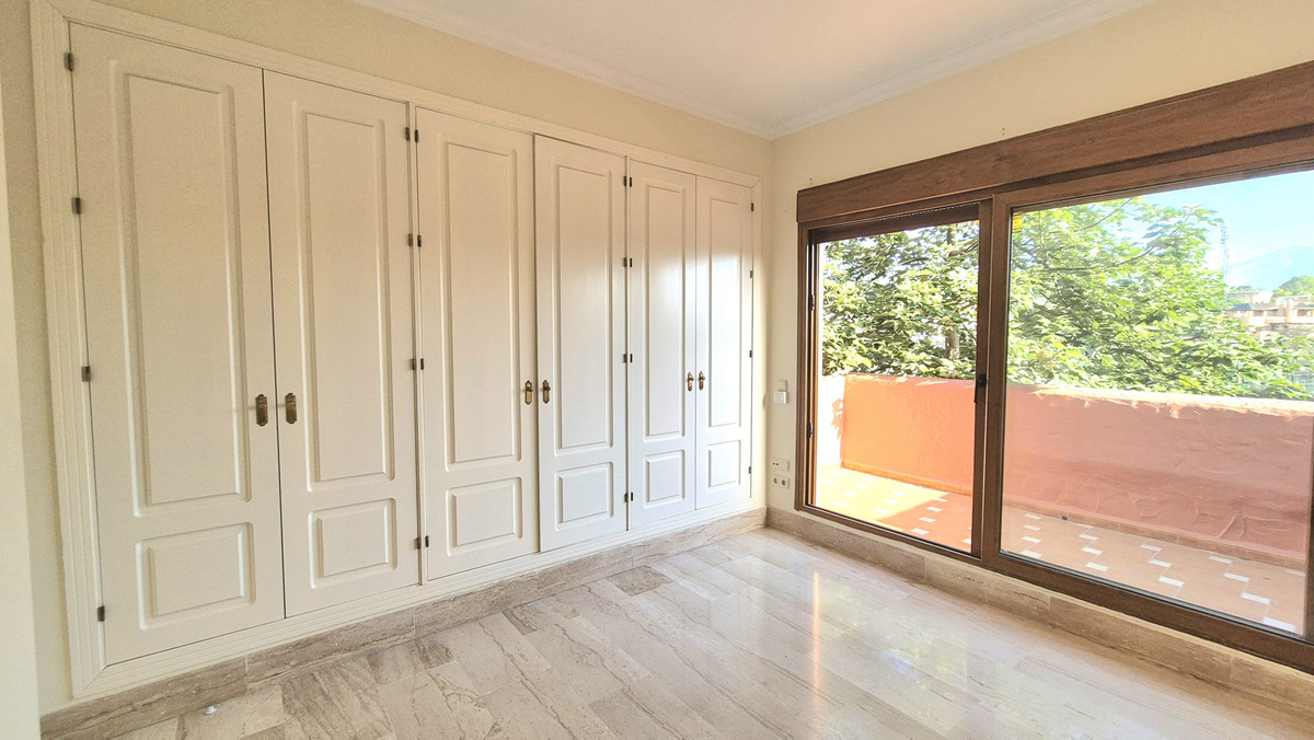 3 Bed Apartment for sale in Guadalmina Baja Costa Del Sol, Málaga, Spain