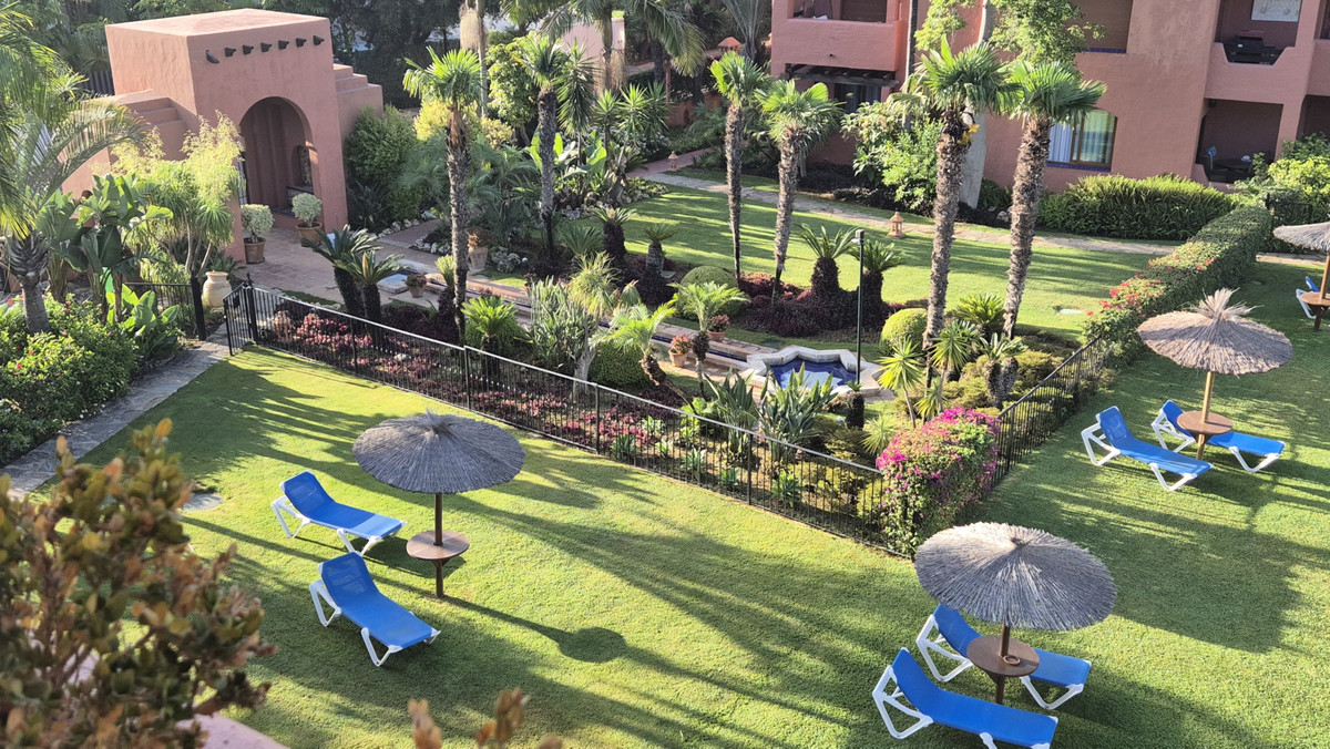3 Bed Apartment for sale in Guadalmina Baja Costa Del Sol, Málaga, Spain