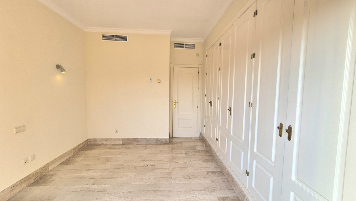 3 Bed Apartment for sale in Guadalmina Baja Costa Del Sol, Málaga, Spain