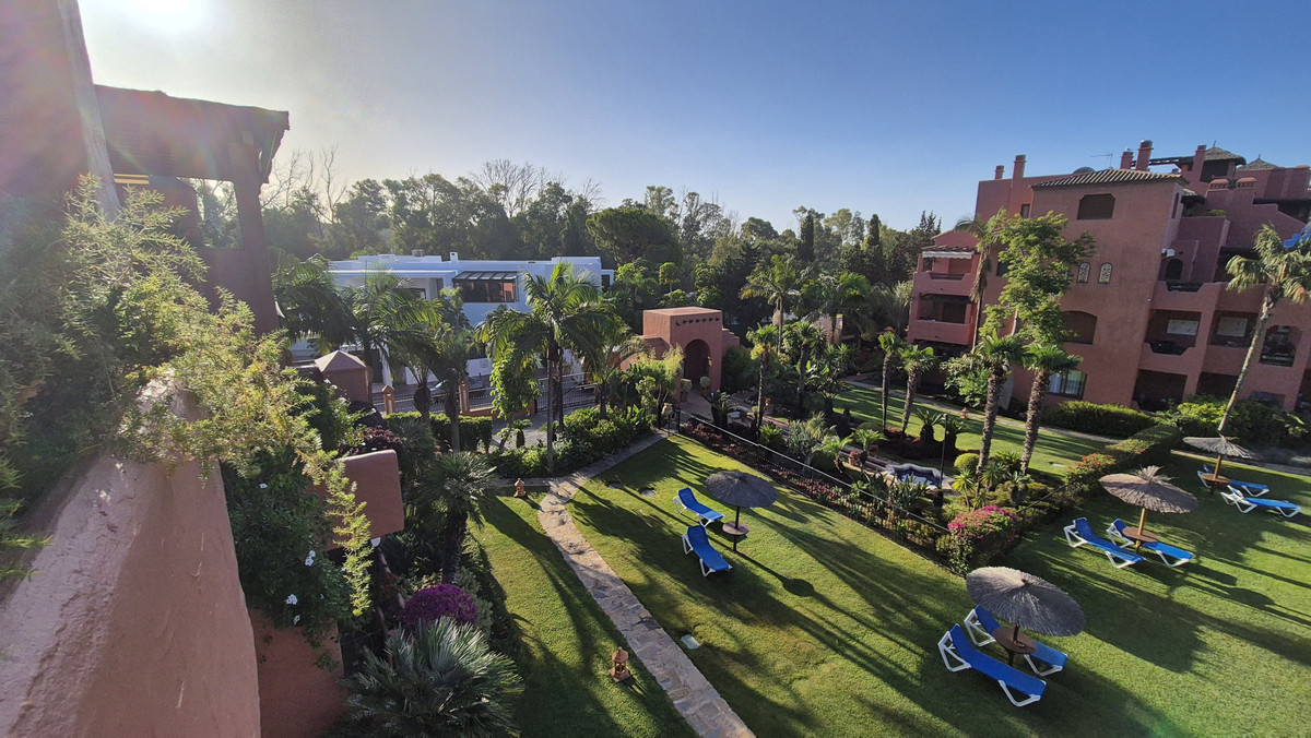 3 Bed Apartment for sale in Guadalmina Baja Costa Del Sol, Málaga, Spain