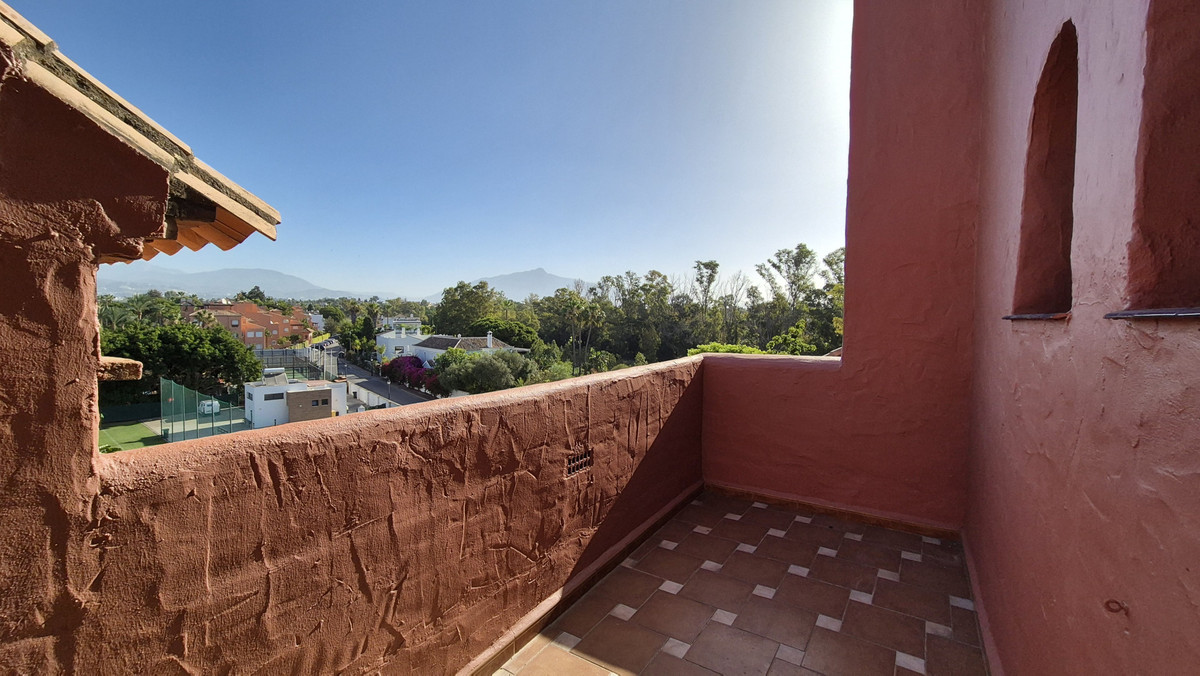 3 Bed Apartment for sale in Guadalmina Baja Costa Del Sol, Málaga, Spain