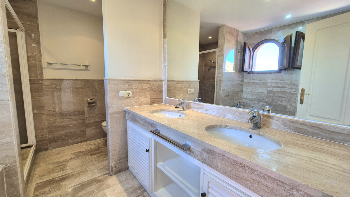 3 Bed Apartment for sale in Guadalmina Baja Costa Del Sol, Málaga, Spain