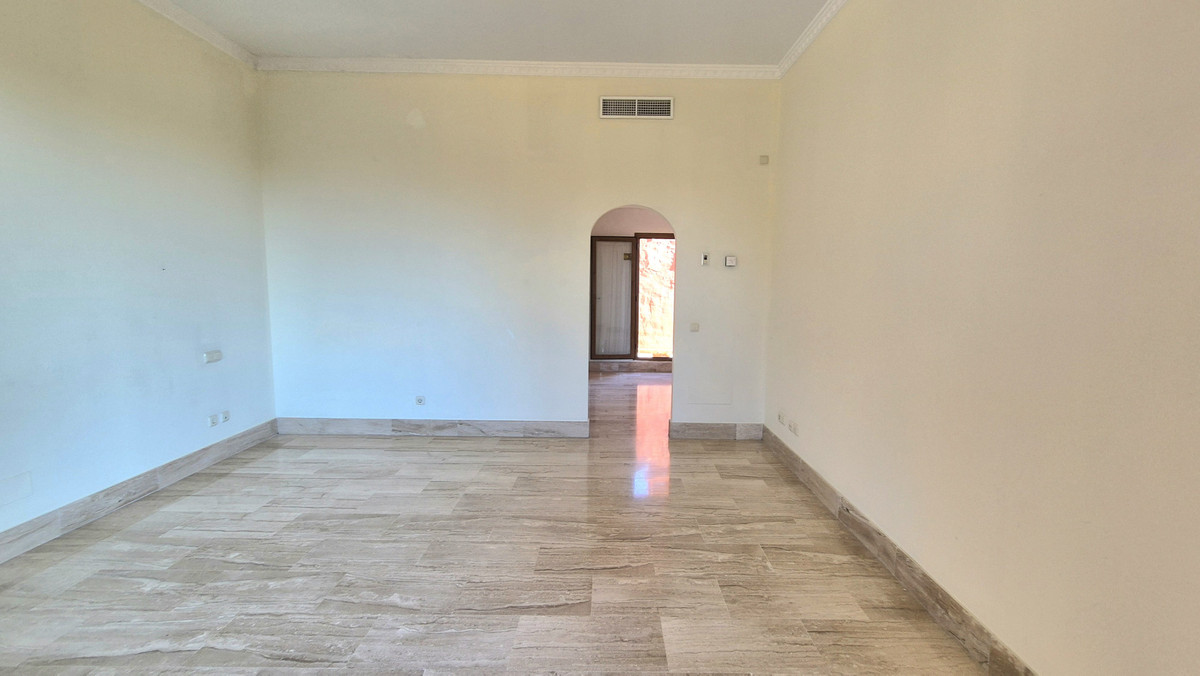 3 Bed Apartment for sale in Guadalmina Baja Costa Del Sol, Málaga, Spain
