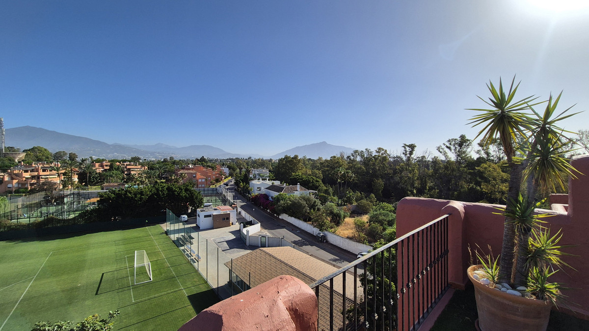 3 Bed Apartment for sale in Guadalmina Baja Costa Del Sol, Málaga, Spain