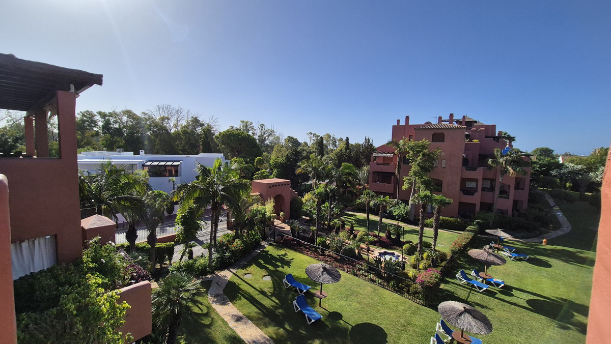 3 Bed Apartment for sale in Guadalmina Baja Costa Del Sol, Málaga, Spain
