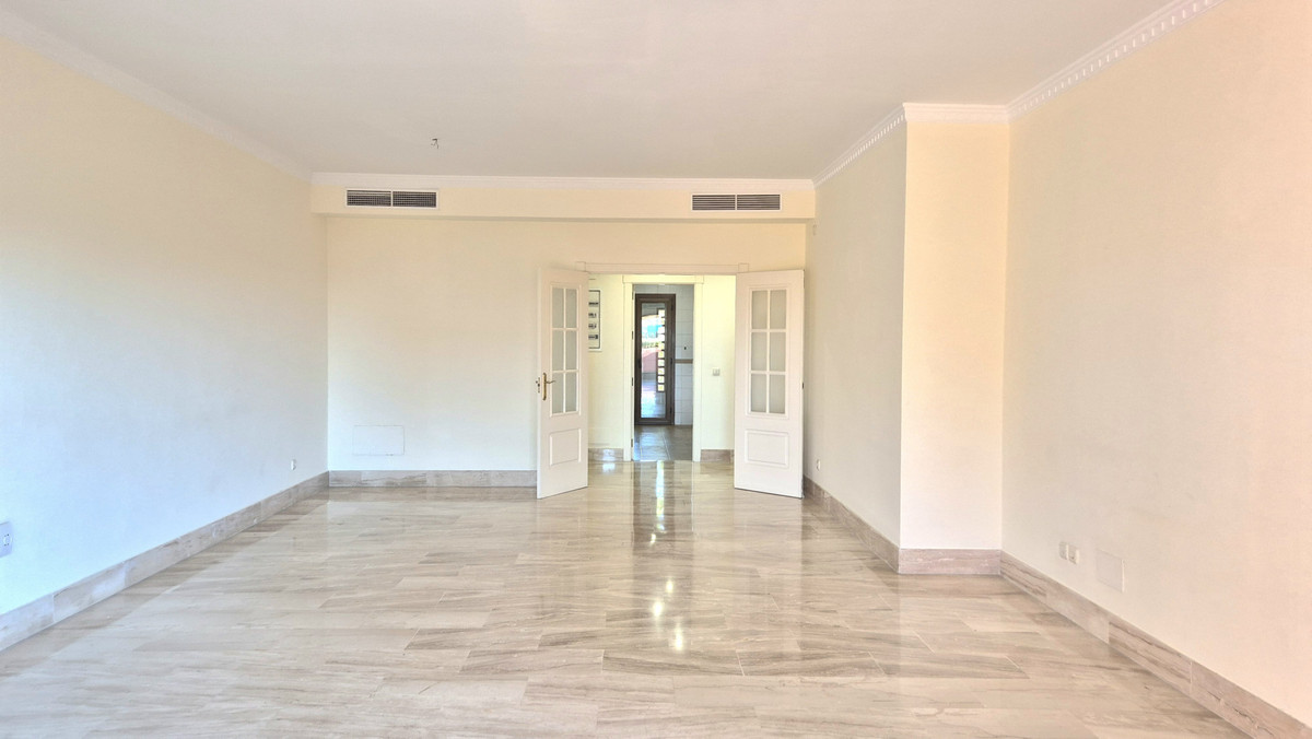 3 Bed Apartment for sale in Guadalmina Baja Costa Del Sol, Málaga, Spain