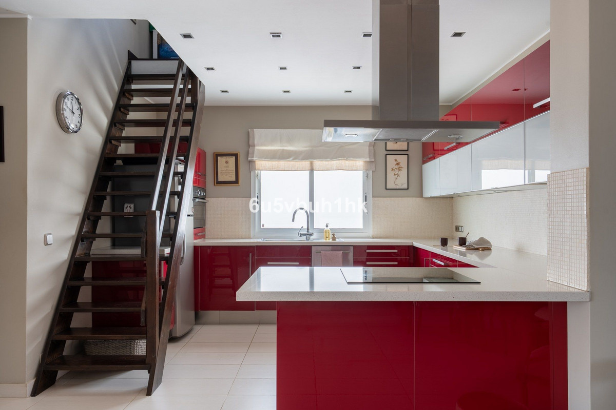2 Bed Apartment for sale in Nueva Andalucía Costa Del Sol, Málaga, Spain