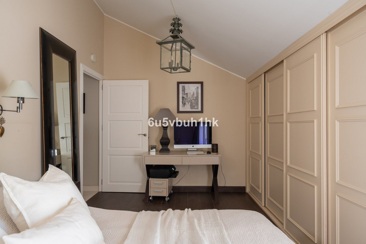 2 Bed Apartment for sale in Nueva Andalucía Costa Del Sol, Málaga, Spain