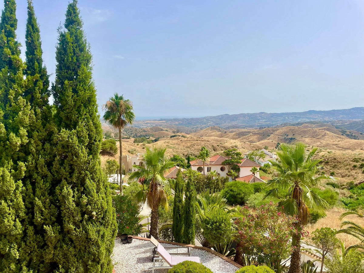 3 Bed Townhouse for sale in Valtocado Costa Del Sol, Málaga, Spain