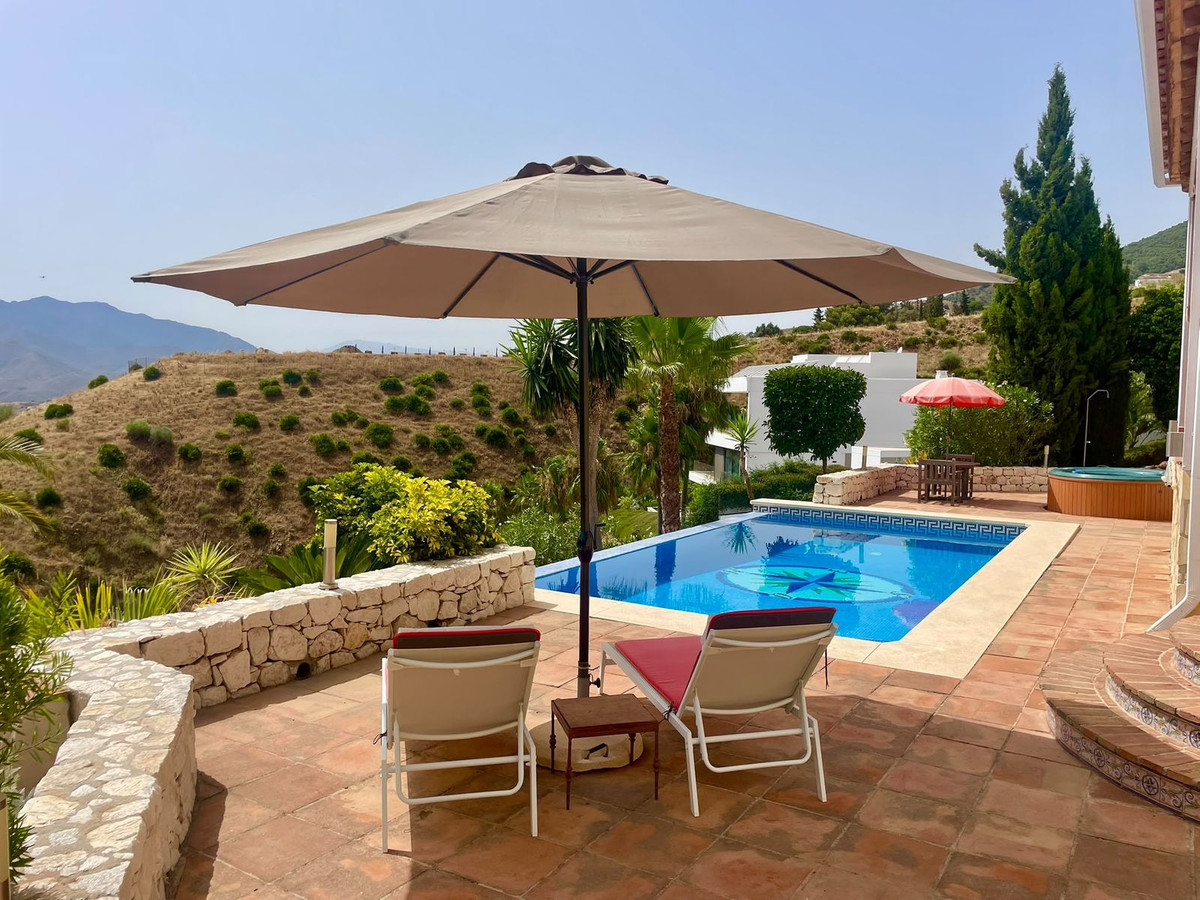 3 Bed Townhouse for sale in Valtocado Costa Del Sol, Málaga, Spain