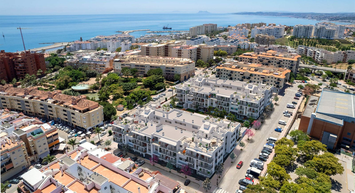 2 Bed Apartment for sale in Estepona Costa Del Sol, Málaga, Spain