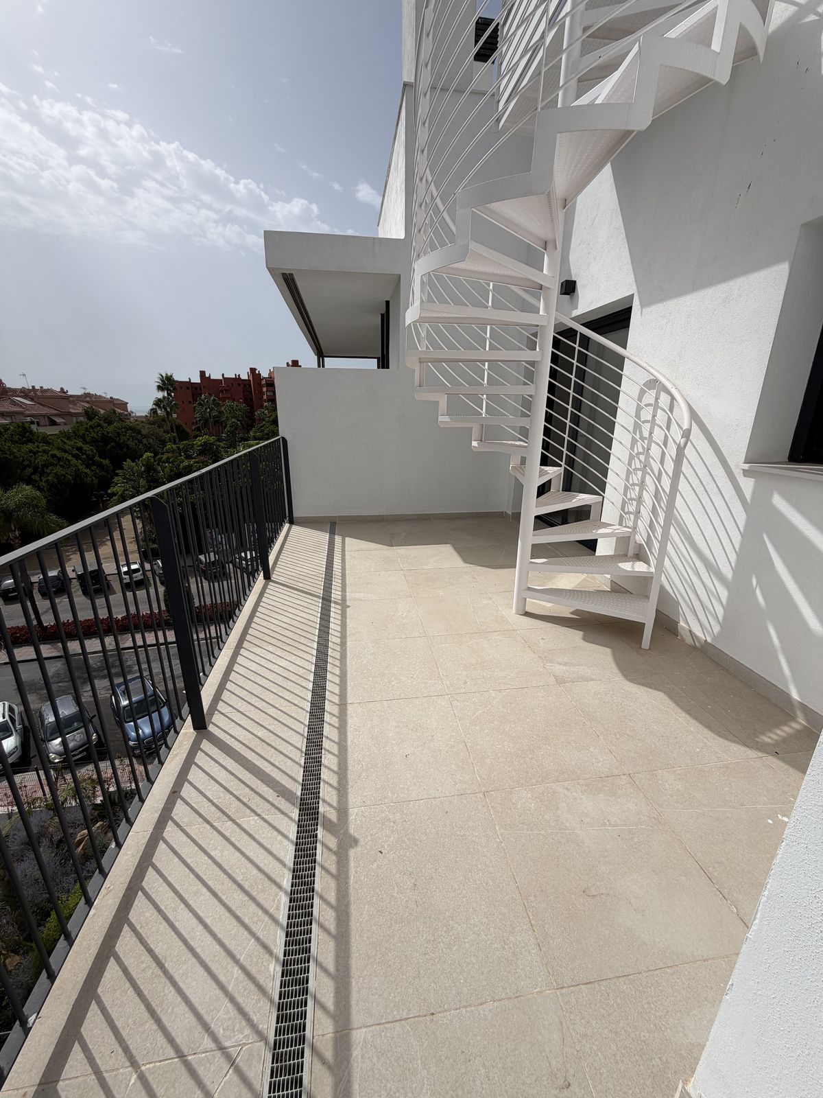 2 Bed Apartment for sale in Estepona Costa Del Sol, Málaga, Spain